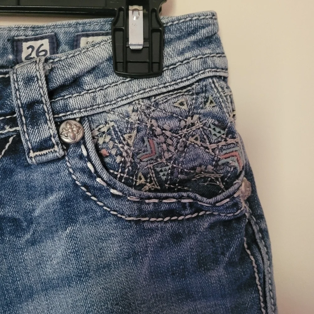 Miss Me JE8131C Embellished Signature Cropped Skinny Jeans Size 26